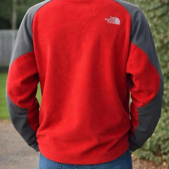 The North Face Men's Bold Red and Charcoal Jacket - Picture 2 of 8